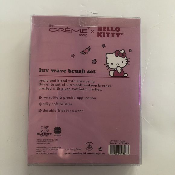 Hello Kitty x the Creme Shop “luv wave brush” MAKEUP BRUSH SET + BLENDERS New - Picture 6 of 8